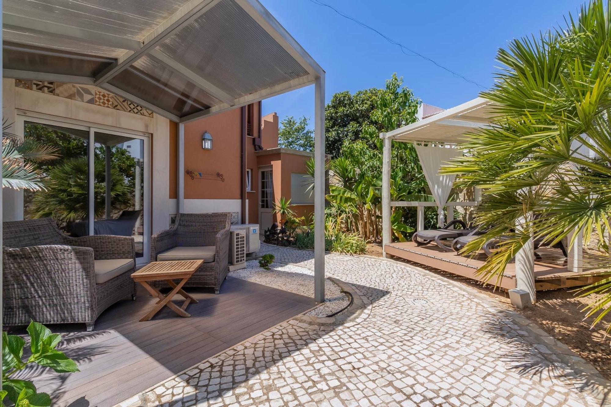 Villa Rosa (Adults Only) Lagos Exterior photo